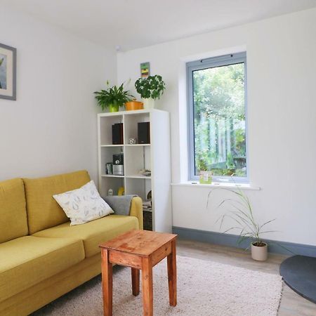 Modern Holiday Home Central St Merryn Exterior photo