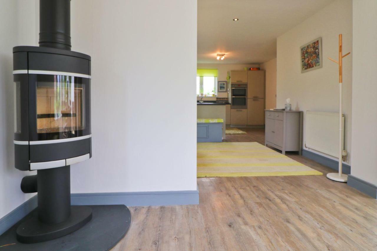 Modern Holiday Home Central St Merryn Exterior photo